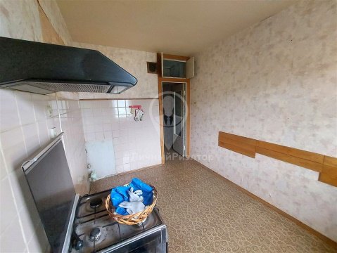 2-к квартира, 4/10 эт., 50м²