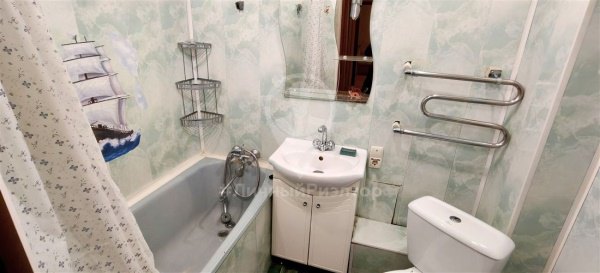 2-к квартира, 6/9 эт., 50м²