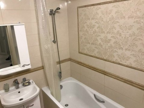 1-к квартира, 5/10 эт., 38м²