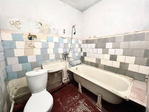 2-к квартира, 3/3 эт., 48м²