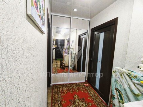 2-к квартира, 3/3 эт., 53м²
