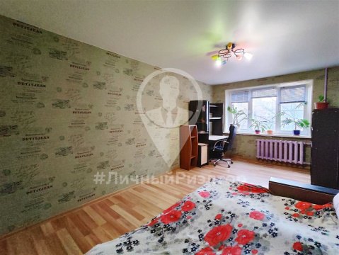 2-к квартира, 4/5 эт., 47м²