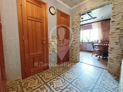 2-к квартира, 6/10 эт., 65м²