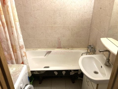 3-к квартира, 1/17 эт., 73м²