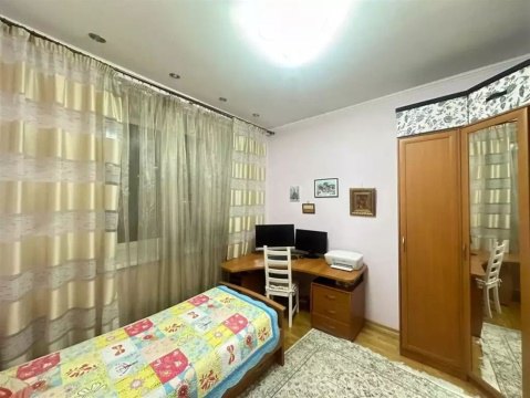4-к квартира, 9/10 эт., 114м²