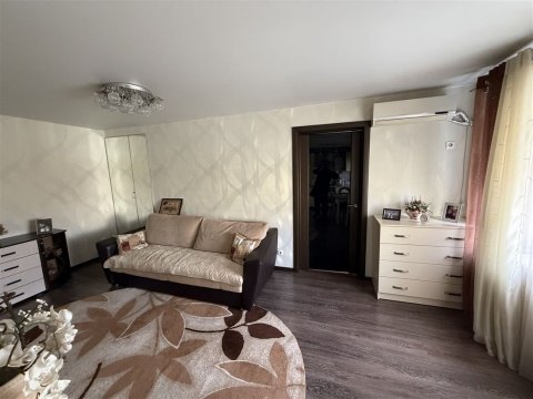 2-к квартира, 2/5 эт., 40м²