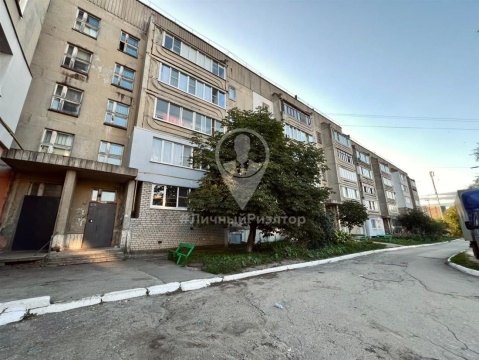 2-к квартира, 4/5 эт., 52м²