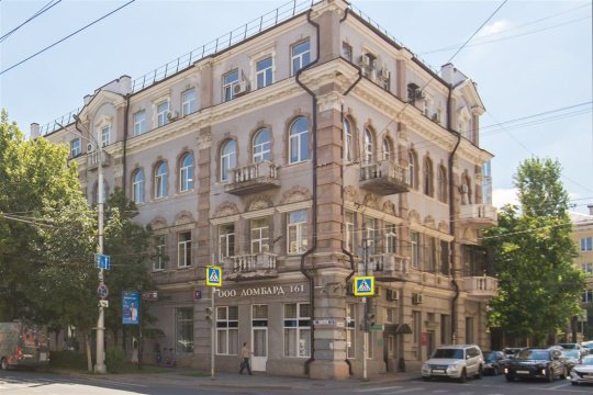 3-к квартира, 1/4 эт., 70м²