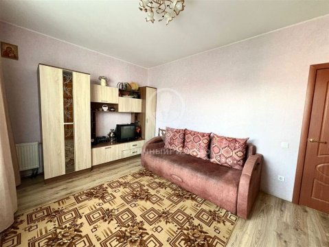2-к квартира, 8/21 эт., 42м²