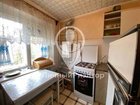 2-к квартира, 3/5 эт., 43м²