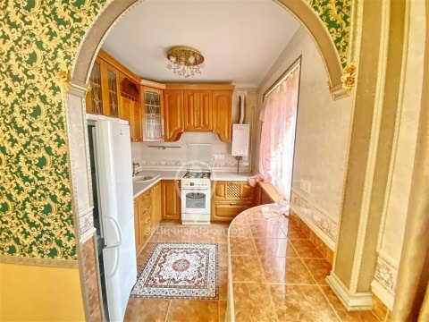 3-к квартира, 4/5 эт., 43м²