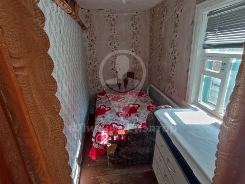 Дом 36м², участок 6 сот.