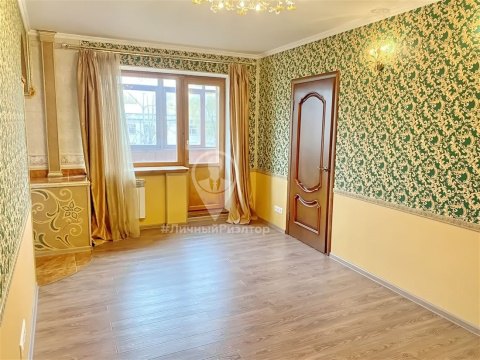 3-к квартира, 4/5 эт., 43м²