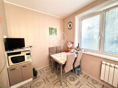 2-к квартира, 3/3 эт., 56м²