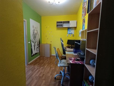 3-к квартира, 23/24 эт., 87м²