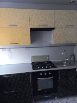 3-к квартира, 4/5 эт., 58м²