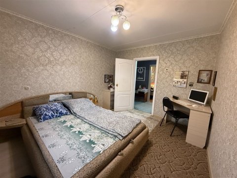 3-к квартира, 4/5 эт., 60м²