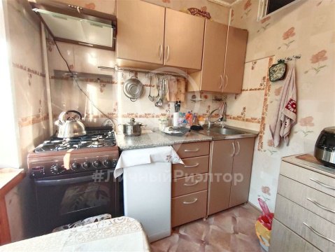 3-к квартира, 4/5 эт., 59м²