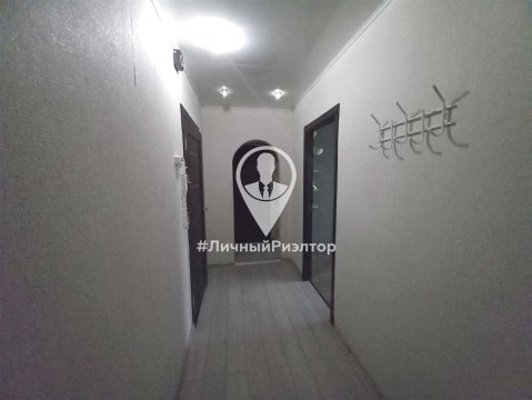 2-к квартира, 8/9 эт., 50м²