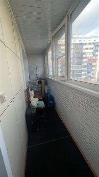 2-к квартира, 10/18 эт., 42м²