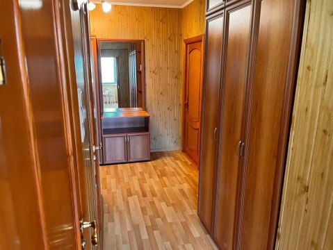2-к квартира, 9/17 эт., 60м²