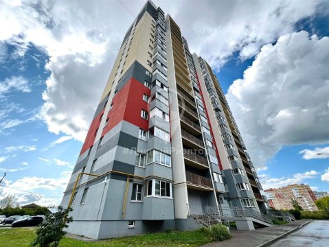 2-к квартира, 8/21 эт., 42м²