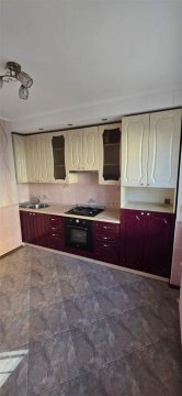 2-к квартира, 2/10 эт., 62м²