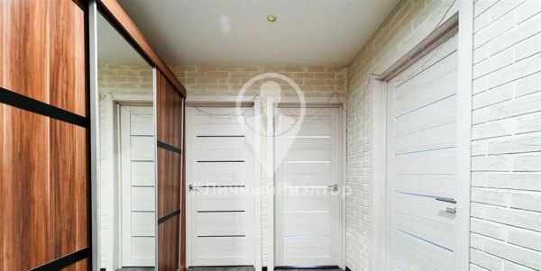 3-к квартира, 1/5 эт., 61м²