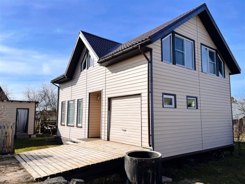 Дом 127м², участок 6 сот.