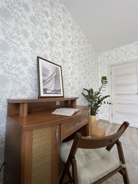 2-к квартира, 1/3 эт., 57м²