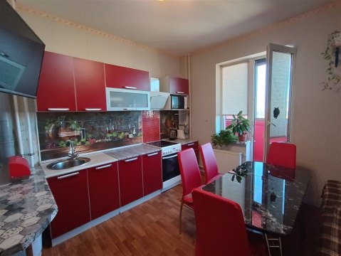 3-к квартира, 23/24 эт., 87м²