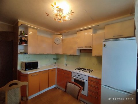 3-к квартира, 10/12 эт., 58м²