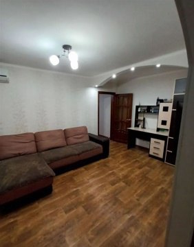 2-к квартира, 2/5 эт., 42м²