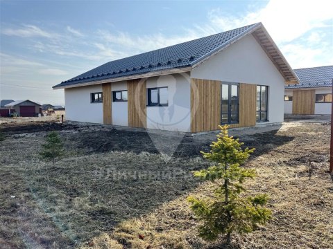 Дом 125м², участок 6 сот.