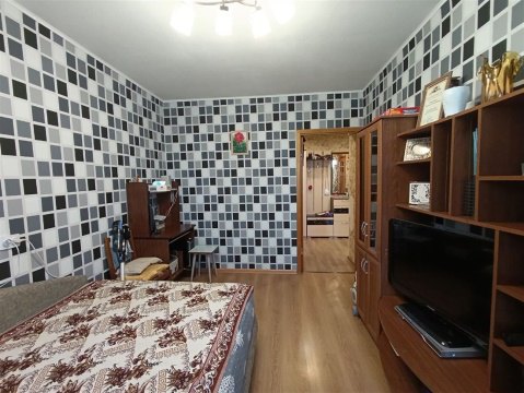 3-к квартира, 5/5 эт., 68м²
