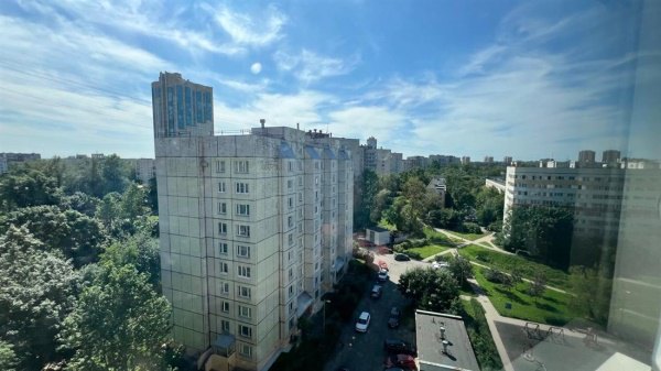 2-к квартира, 10/12 эт., 50м²