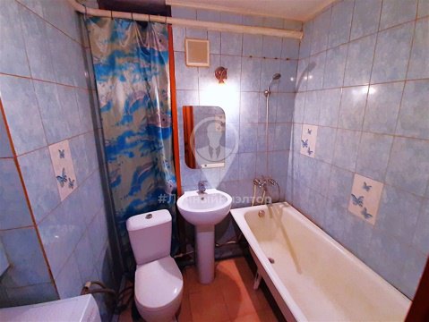 2-к квартира, 1/5 эт., 42м²