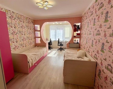 2-к квартира, 2/10 эт., 63м²