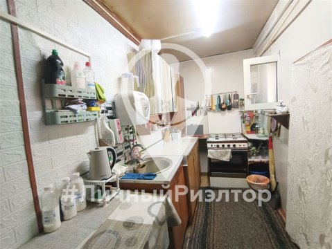 Дом 27м², участок 6 сот.