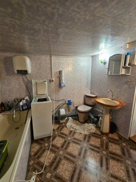 3-к квартира, 1/1 эт., 67м²
