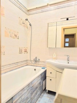 3-к квартира, 3/5 эт., 76м²