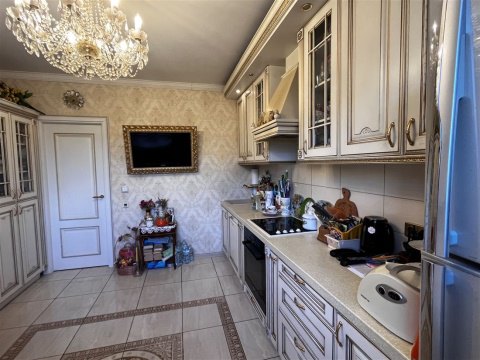 3-к квартира, 3/12 эт., 89м²