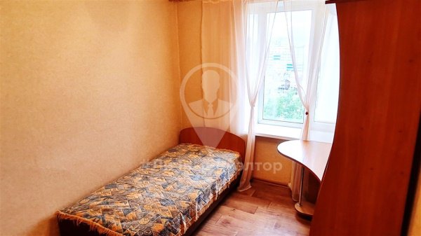 4-к квартира, 2/5 эт., 61м²