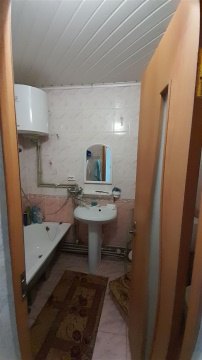 3-к квартира, 1/2 эт., 57м²