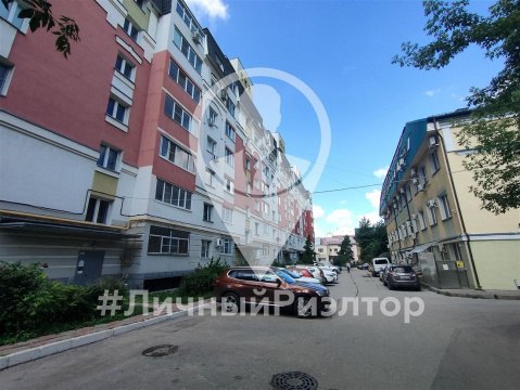 1-к квартира, 3/7 эт., 42м²