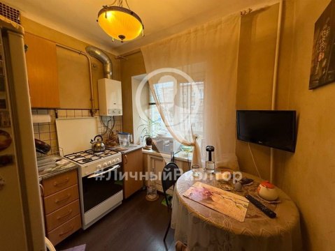 2-к квартира, 2/4 эт., 40м²