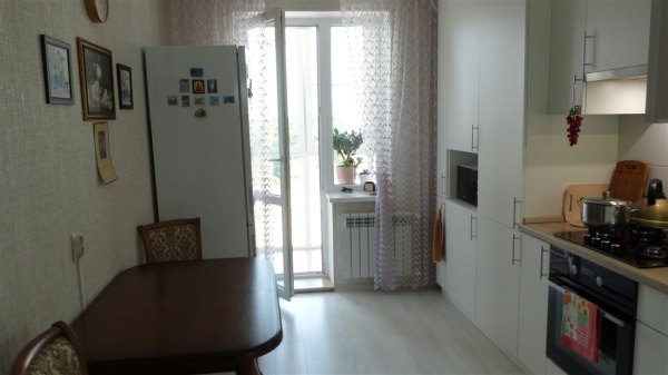 2-к квартира, 9/10 эт., 59м²