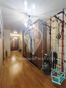 2-к квартира, 8/10 эт., 80м²