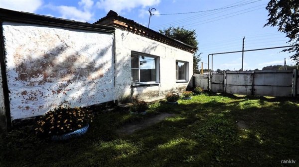 3-к квартира, 1/1 эт., 51м²