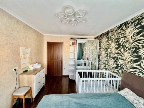 2-к квартира, 4/5 эт., 52м²